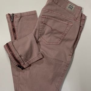 Women's Diesel Love and Workwear Skinny Low Rise Zip-Hem Ankle in Beige Sz 26/27